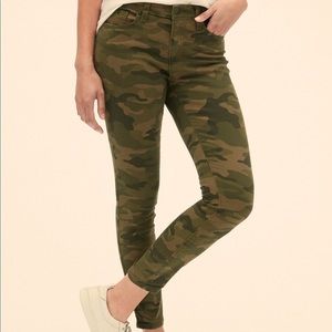 True Skinny Angle - NWT